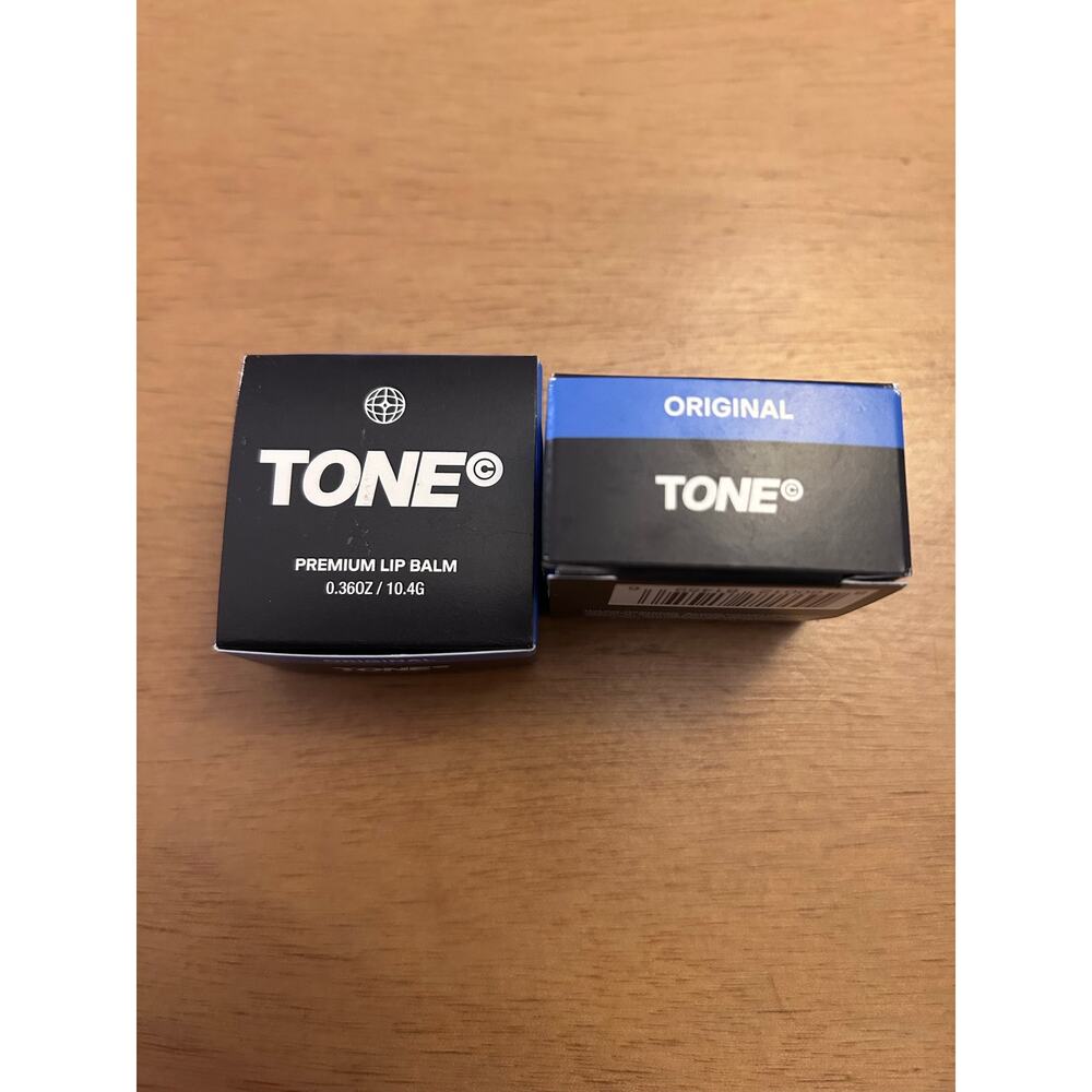 New Unisex Bundle of 2 Tone Hydrating Lip Balms Original Menthol 0.36oz